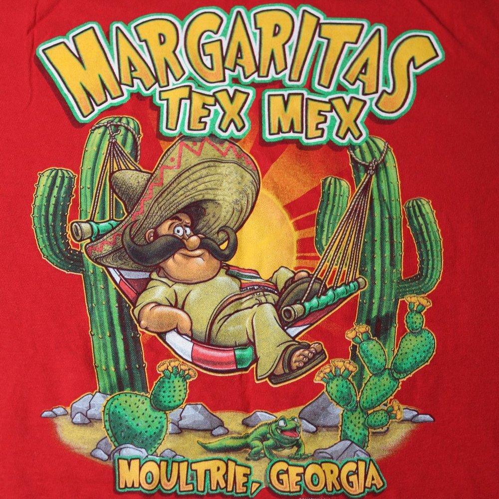 Gildan Margaritas Tex Mex Red T-Shirt Small
